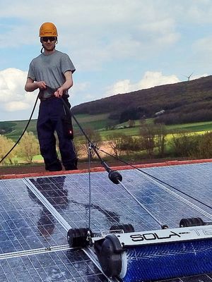 Cleaning a photovoltaic system